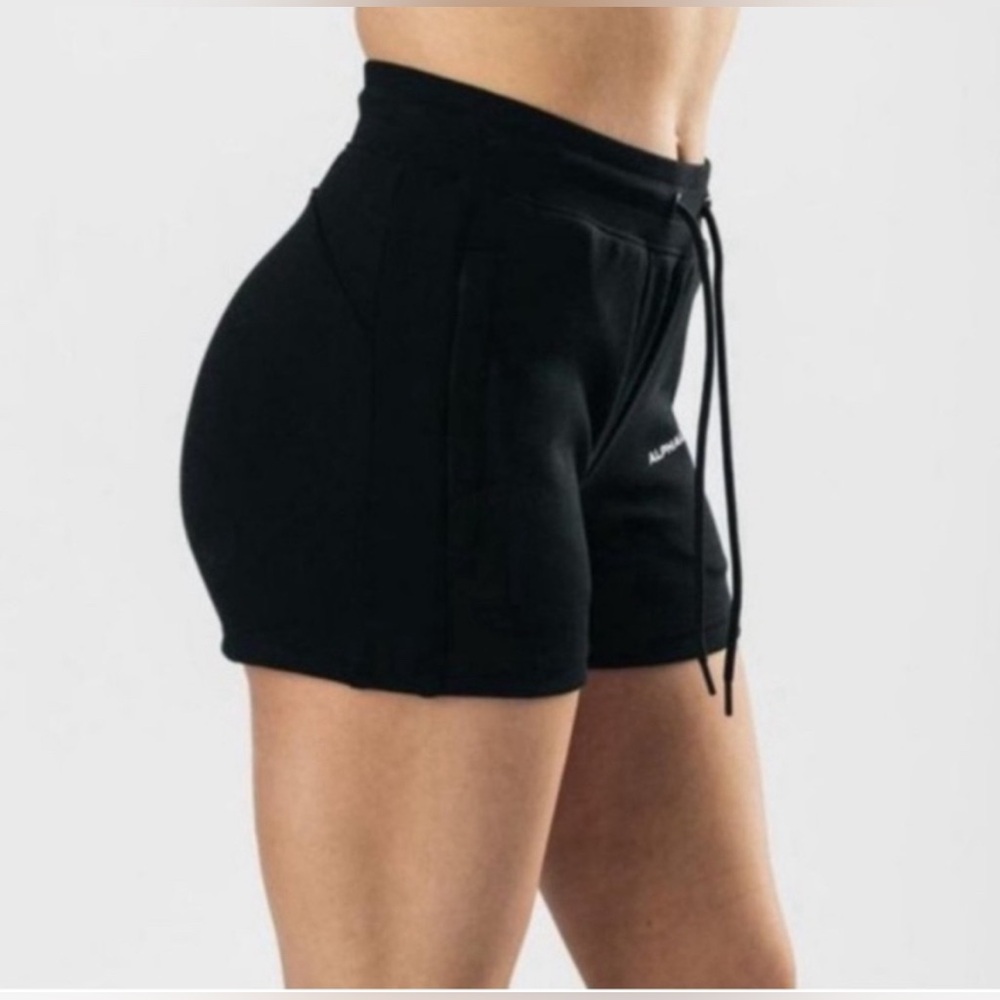 Alphalete Women’s Essential Core Athletic Shorts Black - Picture 3 of 4